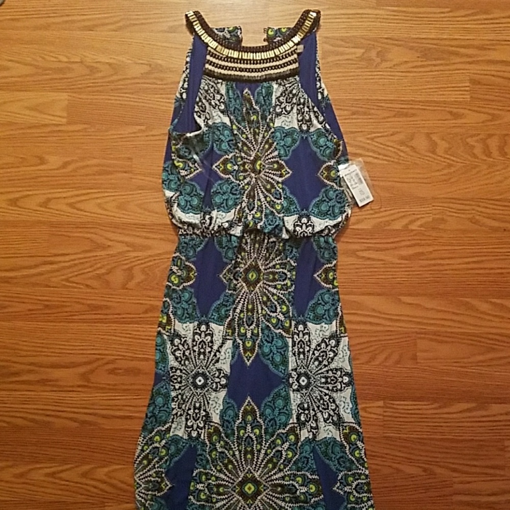 NWT. Aztec Maxi Dress
